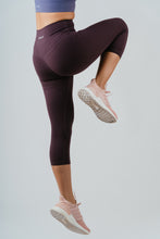 Load image into Gallery viewer, Limitless Crop Tights (Plum)